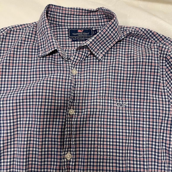 Men’s Vineyard Vines Button Down - Picture 1 of 2
